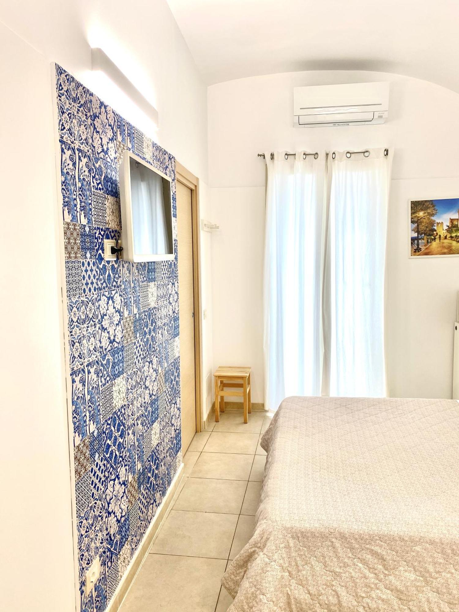גיארדיני נאקסוס Nina B&B חדר תמונה